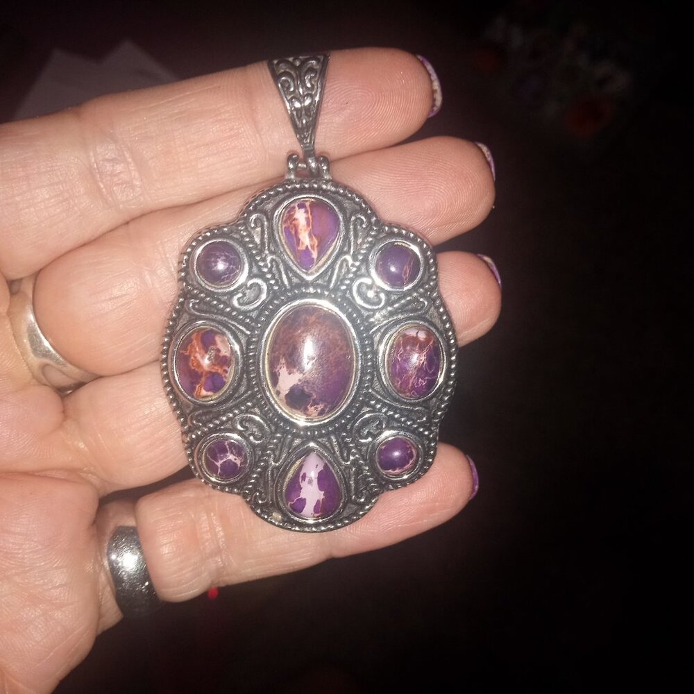 Purple Spiny Oyster in Silver Pendant